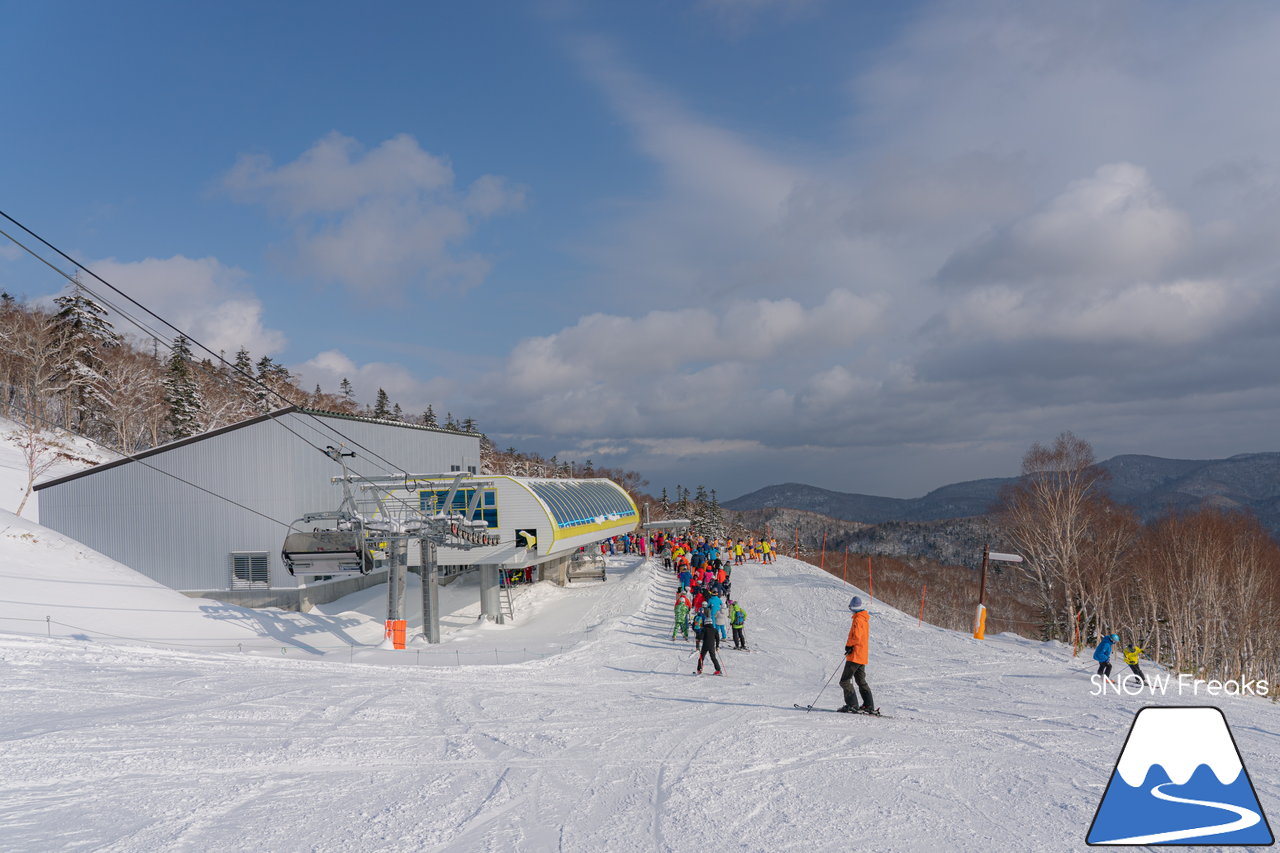 札幌国際スキー場｜積雪100cm超え！名物の急斜面『ダウンヒルコース』を含む、全てのコースが気持ち良～く滑走可能です(^^)/